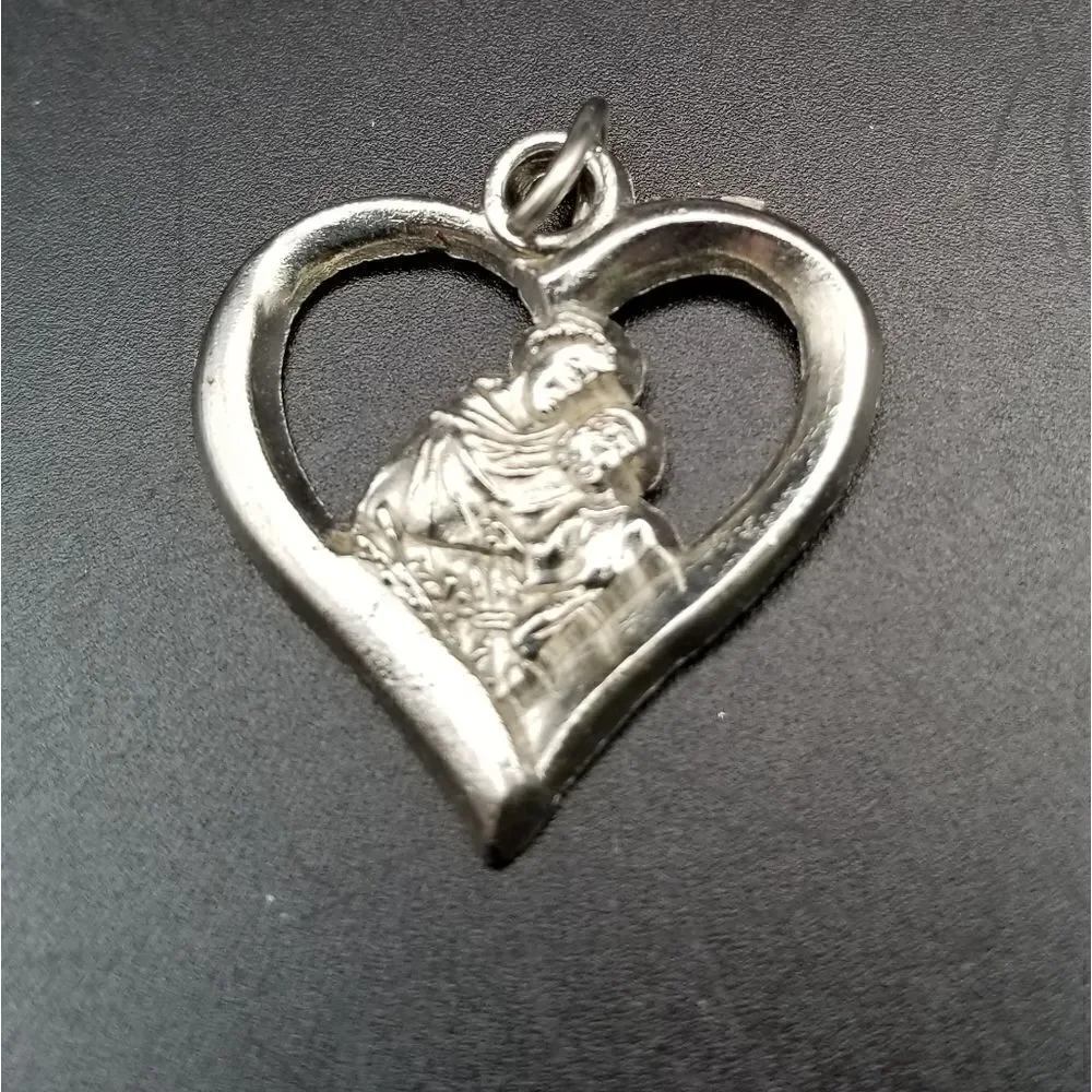 St jude religious saints silver necklace pendant. P129